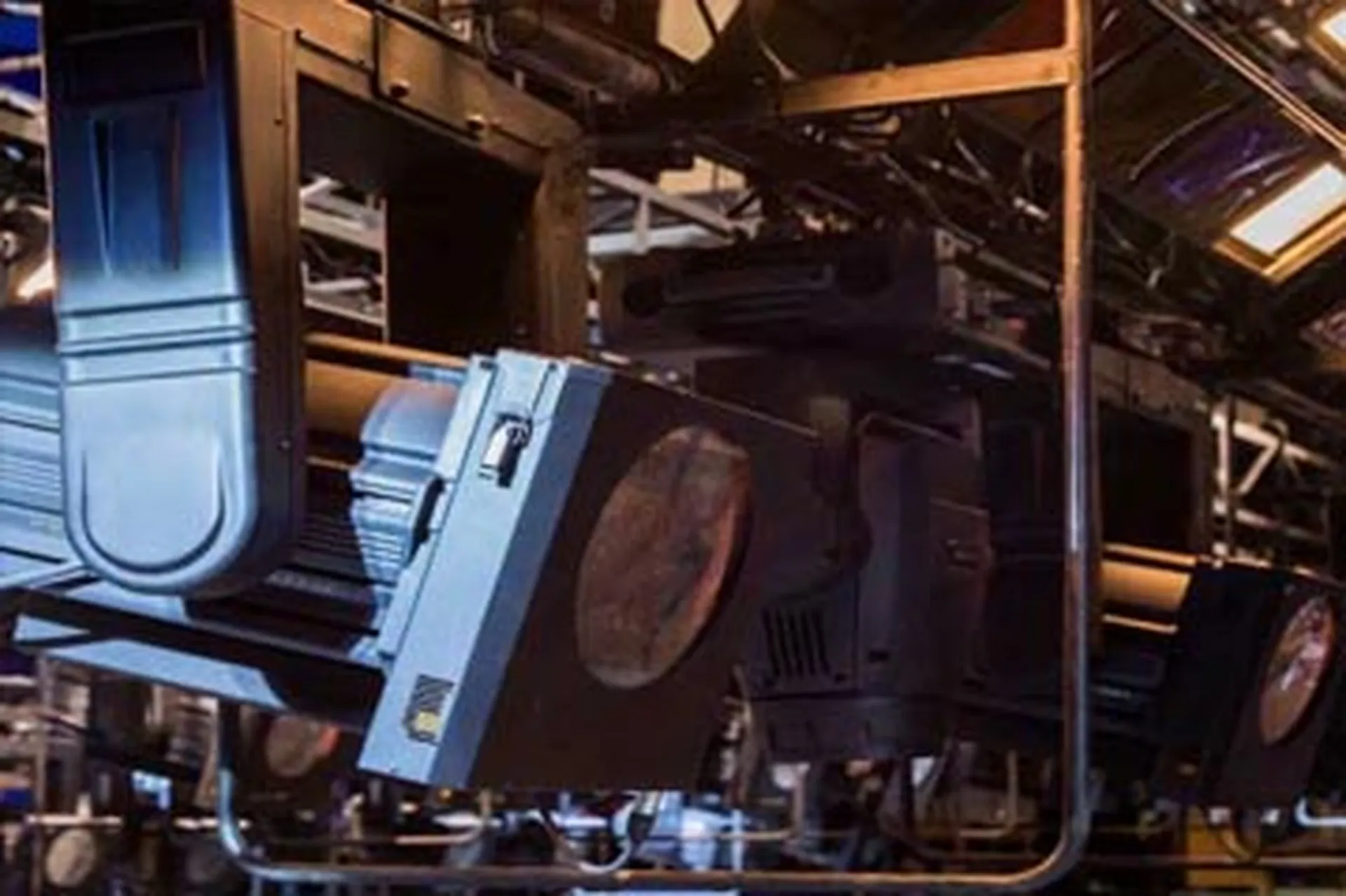 Dynamic lighting for stage